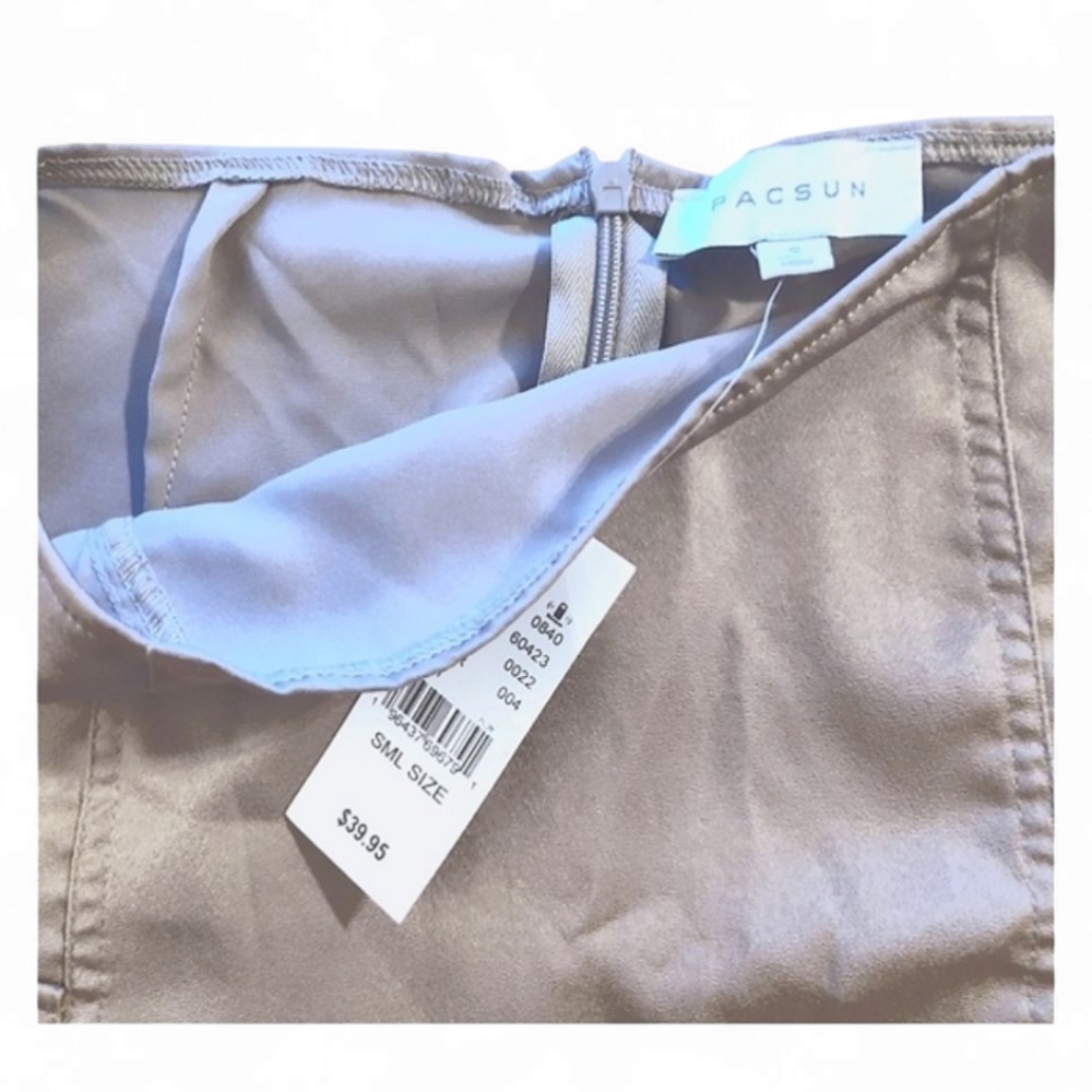 🆕️ Pac Sun Satin Mini Skirt Cargo Pockets Tan Taupe Size Small - Picture 3 of 5